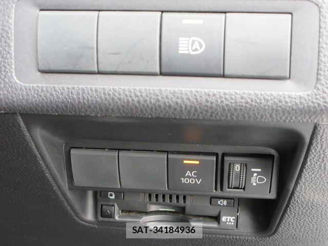 Toyota AQUA 2023-05 8128863-3