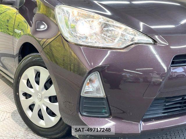 Toyota AQUA 2014-04 8128906-11
