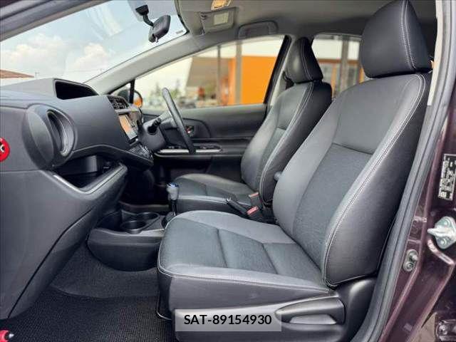 Toyota AQUA 2014-04 8128905-16
