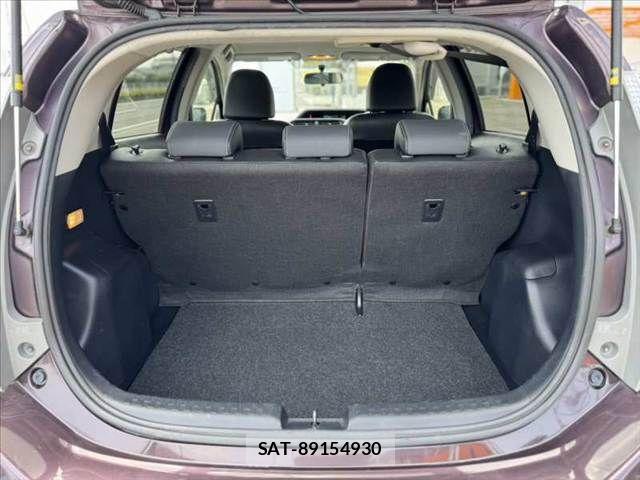 Toyota AQUA 2014-04 8128905-19
