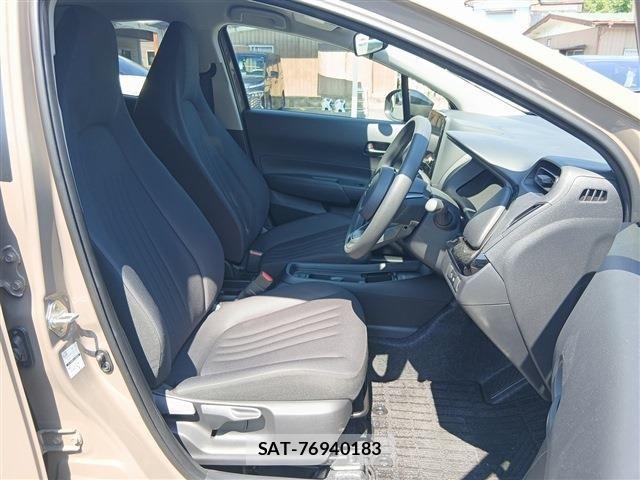 Toyota AQUA 2025-12 8128849-13