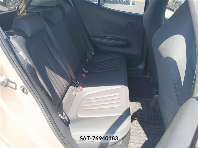 Toyota AQUA 2025-12 8128849-14