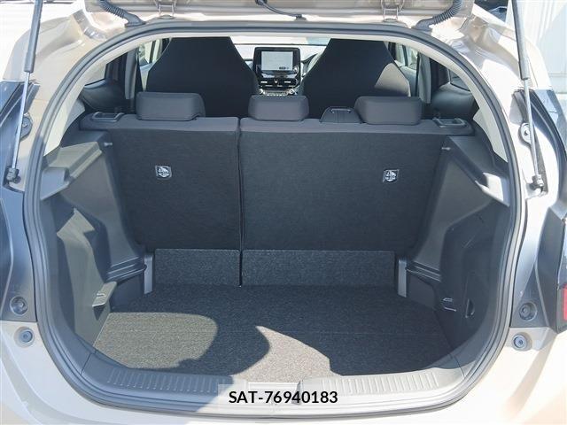 Toyota AQUA 2025-12 8128849-15