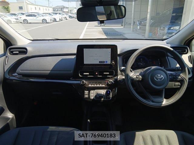 Toyota AQUA 2025-12 8128849-16