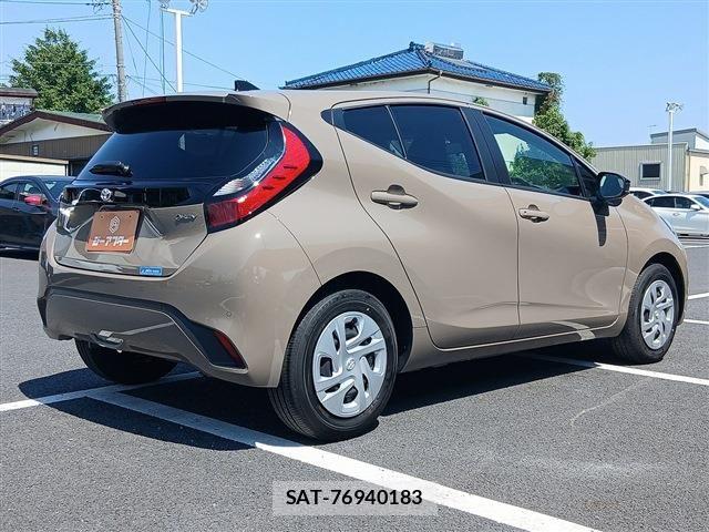 Toyota AQUA 2025-12 8128849-20