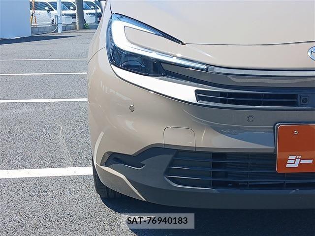 Toyota AQUA 2025-12 8128849-23