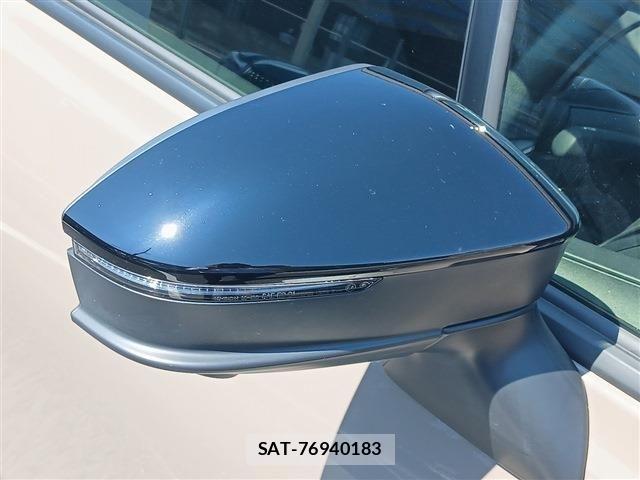 Toyota AQUA 2025-12 8128849-27