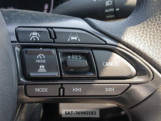Toyota AQUA 2025-12 8128849-3