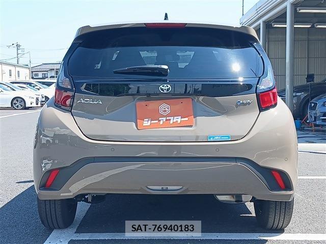 Toyota AQUA 2025-12 8128849-8