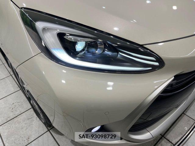 Toyota AQUA 2024-01 8128860-11