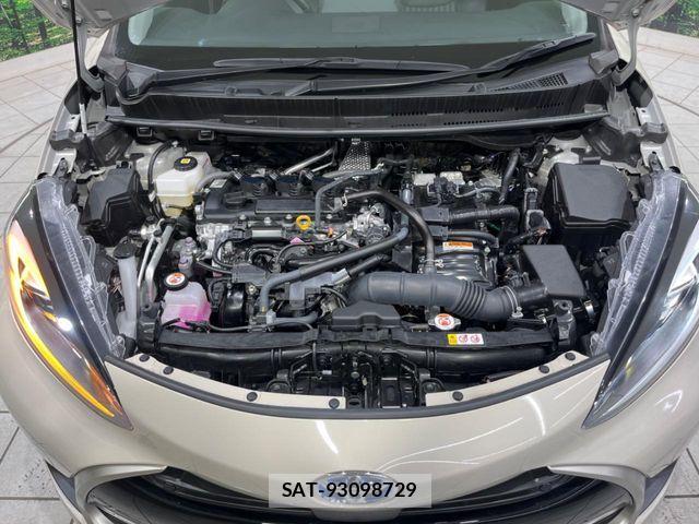 Toyota AQUA 2024-01 8128860-17