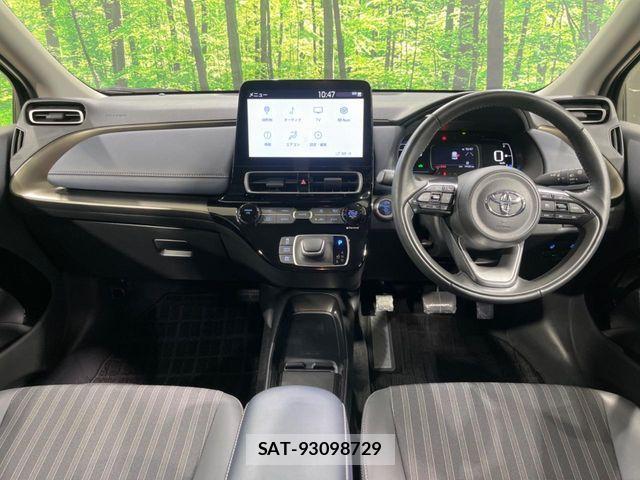 Toyota AQUA 2024-01 8128860-1