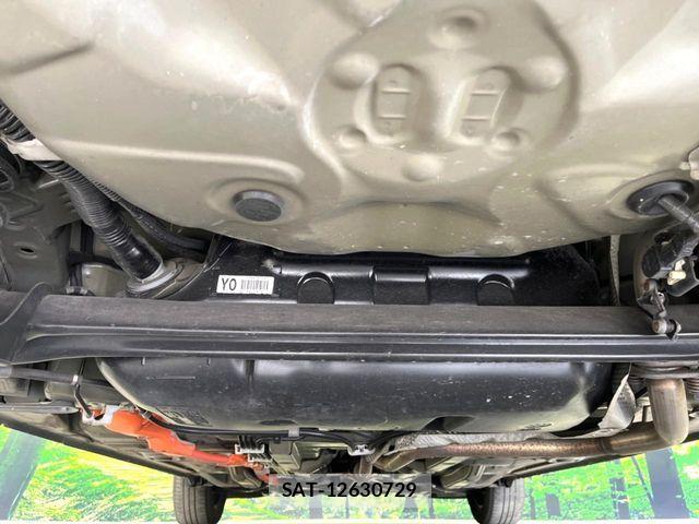 Toyota AQUA 2016-03 8128883-18
