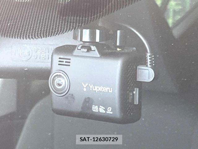 Toyota AQUA 2016-03 8128883-4