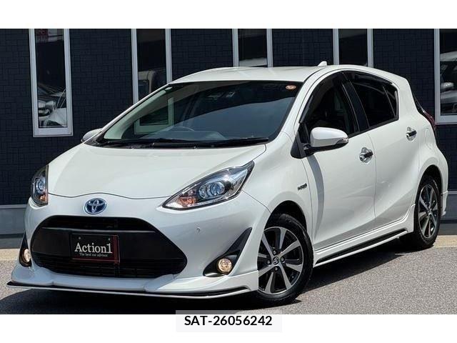 Toyota AQUA 2018-10 8128876-0
