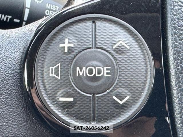 Toyota AQUA 2018-10 8128876-13