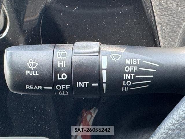 Toyota AQUA 2018-10 8128876-15