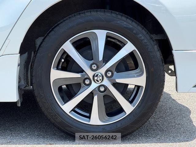 Toyota AQUA 2018-10 8128876-7