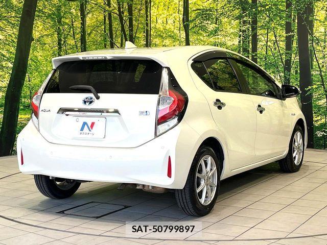 Toyota AQUA 2018-12 8128873-16