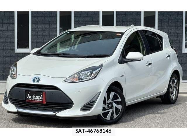 Toyota AQUA 2020-03 8128875-0
