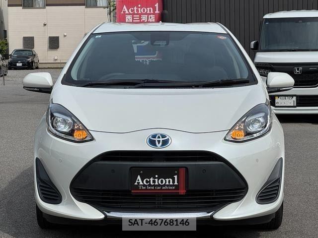 Toyota AQUA 2020-03 8128875-2