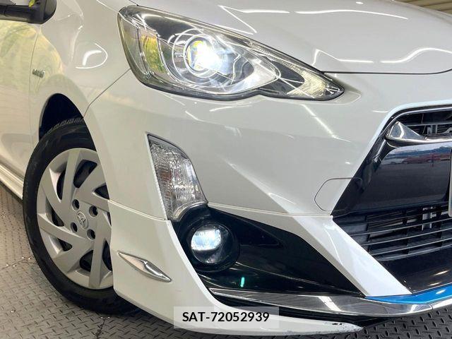 Toyota AQUA 2015-10 8128874-11