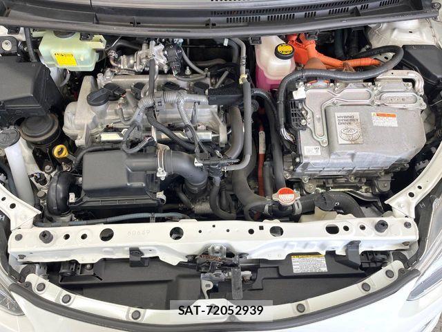 Toyota AQUA 2015-10 8128874-17