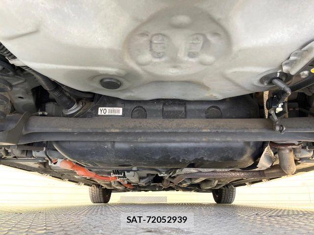 Toyota AQUA 2015-10 8128874-18