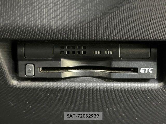 Toyota AQUA 2015-10 8128874-5