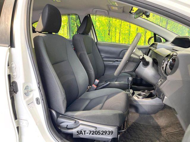 Toyota AQUA 2015-10 8128874-7