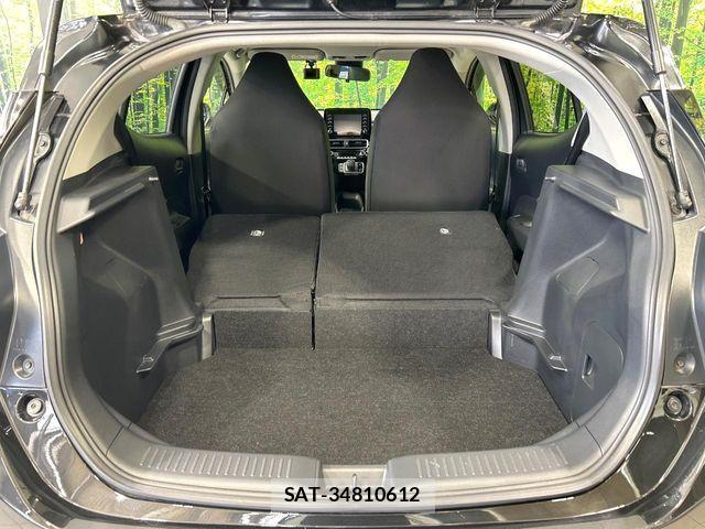 Toyota AQUA 2022-03 8128869-9