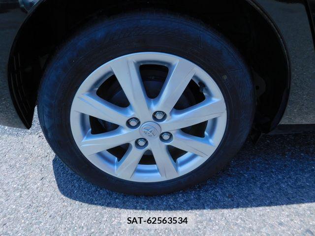 Toyota AQUA 2017-02 8128904-23