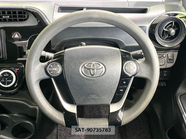 Toyota AQUA 2019-06 8128903-10