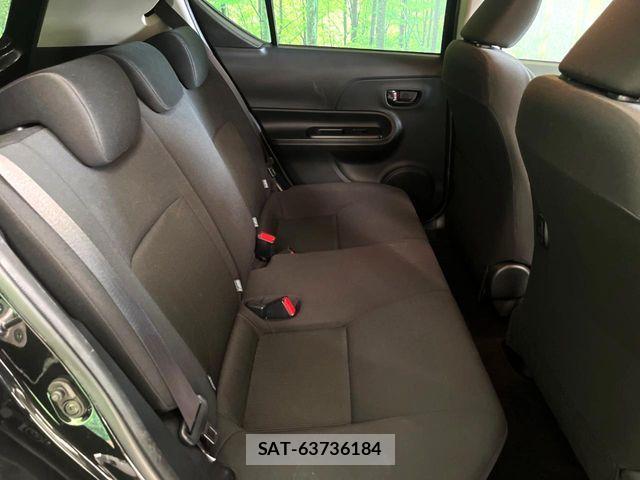 Toyota AQUA 2017-12 8128889-15