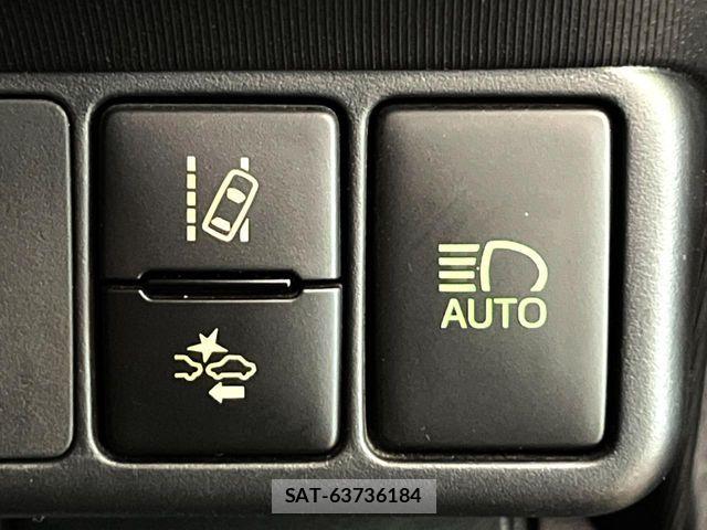 Toyota AQUA 2017-12 8128889-4