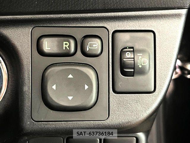 Toyota AQUA 2017-12 8128889-7