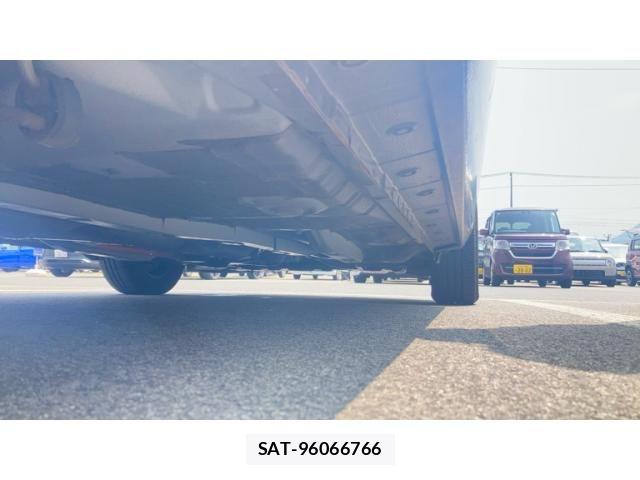 Toyota AQUA 2012-02 8128920-9