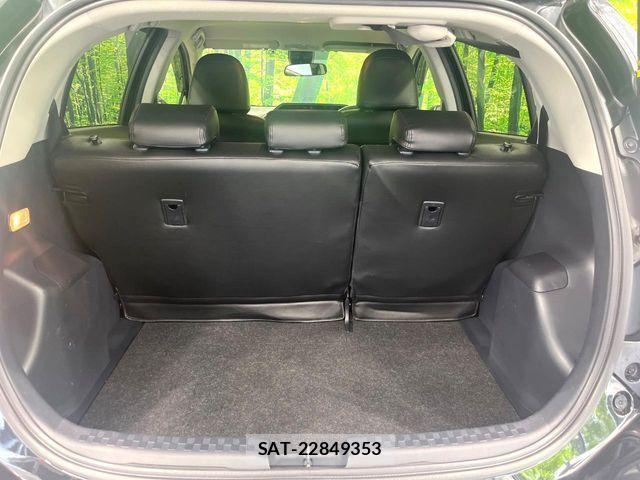Toyota AQUA 2021-06 8145461-9