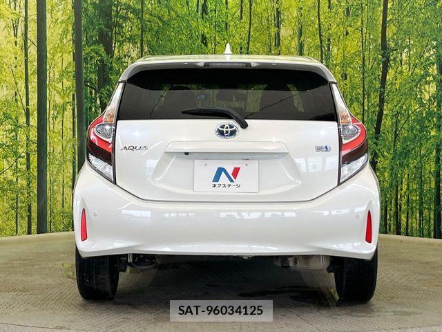 Toyota AQUA 2019-12 8145460-14