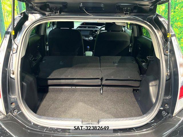 Toyota AQUA 2015-05 8145462-9