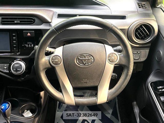 Toyota AQUA 2015-05 8145462-10
