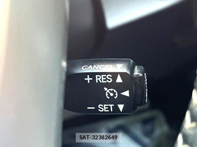 Toyota AQUA 2015-05 8145462-4