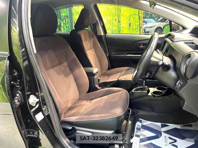 Toyota AQUA 2015-05 8145462-7