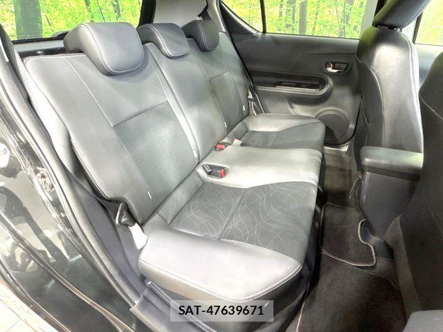 Toyota AQUA 2014-04 8145466-9