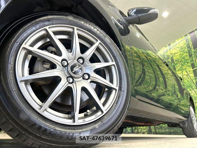 Toyota AQUA 2014-04 8145466-12