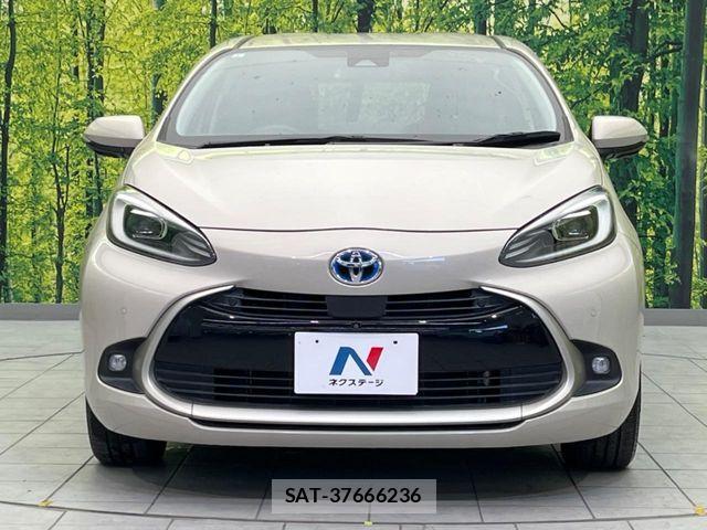 Toyota AQUA 2021-07 8145455-13