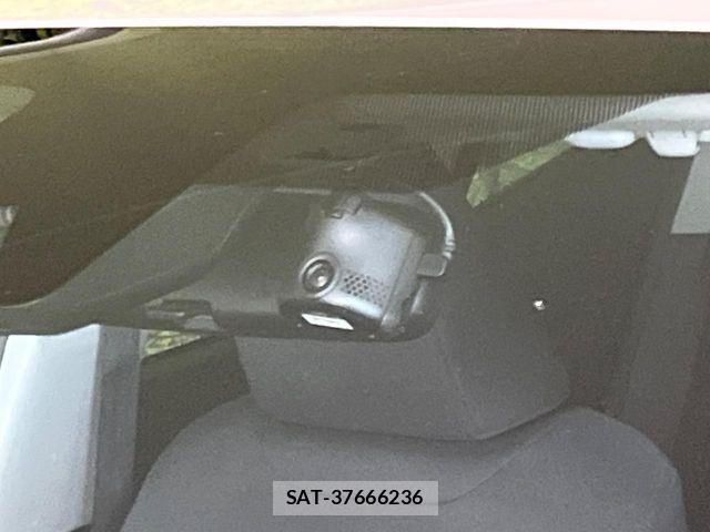 Toyota AQUA 2021-07 8145455-6