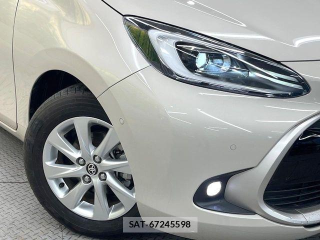 Toyota AQUA 2023-09 8145454-11
