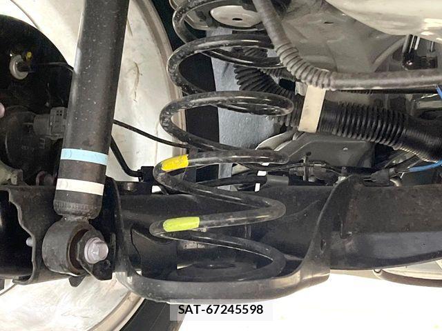 Toyota AQUA 2023-09 8145454-19