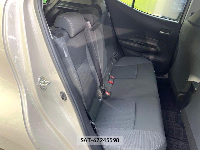Toyota AQUA 2023-09 8145454-8